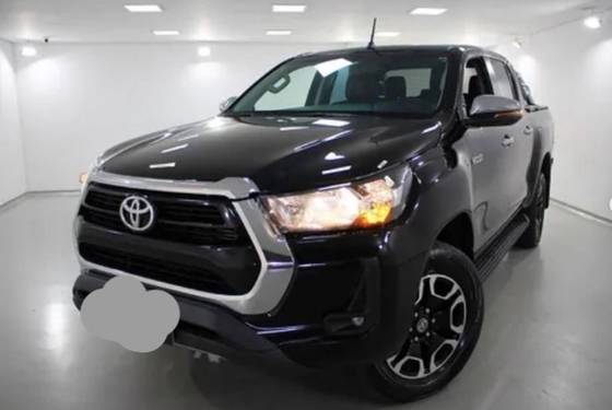 TOYOTA HILUX 2.8 D-4D TURBO DIESEL CD SRV 4X4 AUTOMÁTICO